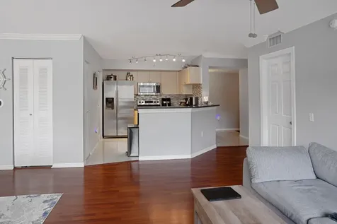 809 Villa Circle Boynton Beach FL 33435