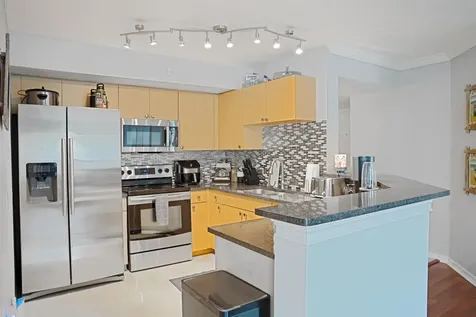 809 Villa Circle Boynton Beach FL 33435