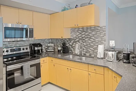 809 Villa Circle Boynton Beach FL 33435