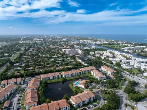 809 Villa Circle Boynton Beach FL 33435
