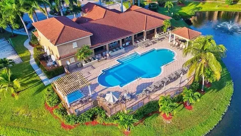 809 Villa Circle Boynton Beach FL 33435