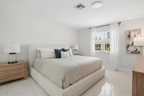 13725 Flora Place Delray Beach FL 33484