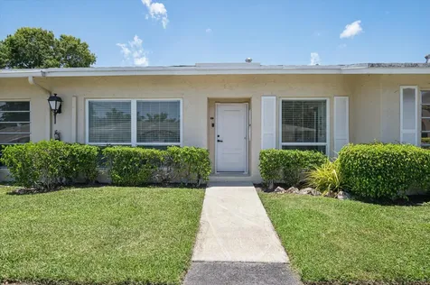 13725 Flora Place Delray Beach FL 33484