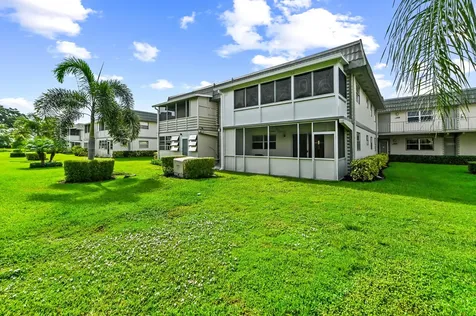 205 Flanders E Delray Beach FL 33484
