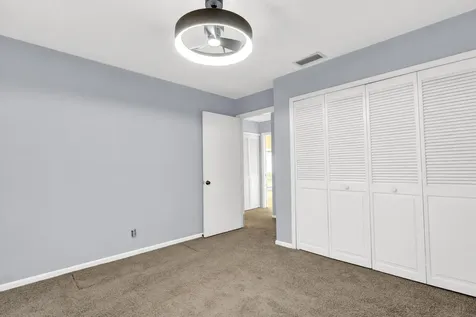 13 Ironwood Way N Palm Beach Gardens FL 33418