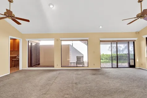 13 Ironwood Way N Palm Beach Gardens FL 33418