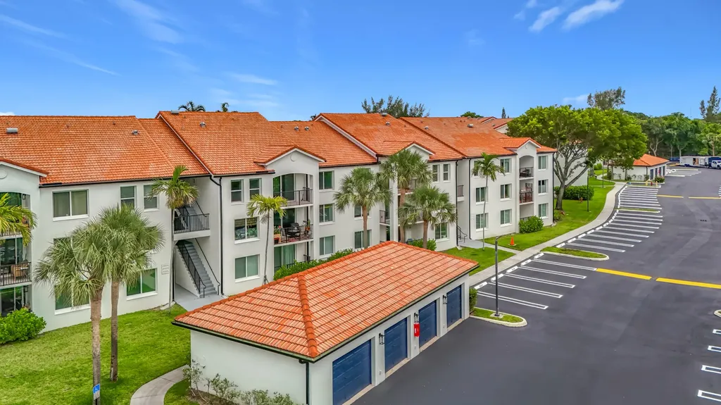1119 Villa Circle Boynton Beach FL 33435