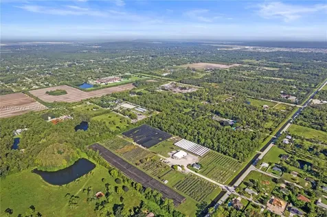 1535 B Road Loxahatchee Groves FL 33470