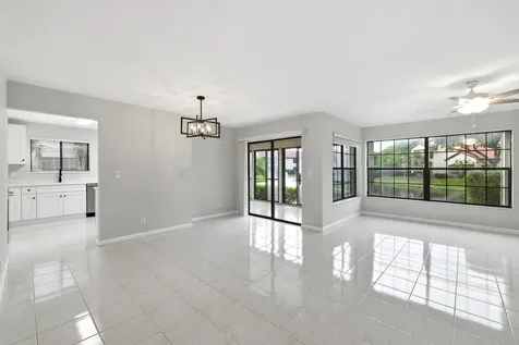 3357 Jog Park Drive Greenacres FL 33467