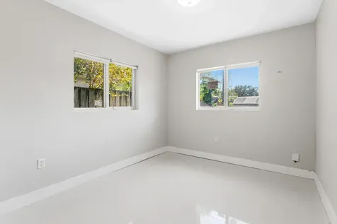 1519-1521 NW 8th Avenue Fort Lauderdale FL 33311