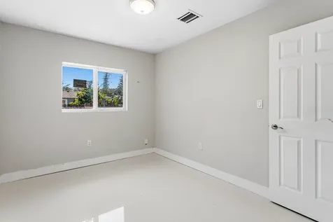 1519-1521 NW 8th Avenue Fort Lauderdale FL 33311