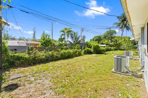 1519-1521 NW 8th Avenue Fort Lauderdale FL 33311