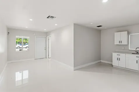 1519-1521 NW 8th Avenue Fort Lauderdale FL 33311