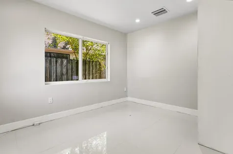 1519-1521 NW 8th Avenue Fort Lauderdale FL 33311