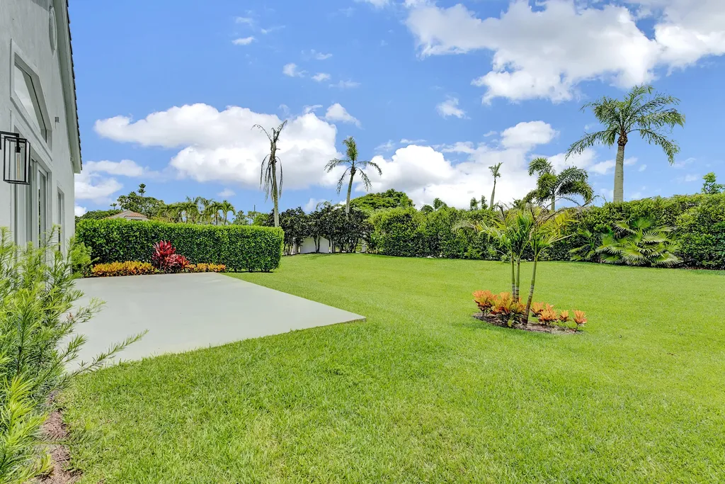 13878 Palm Grove Place Palm Beach Gardens FL 33418
