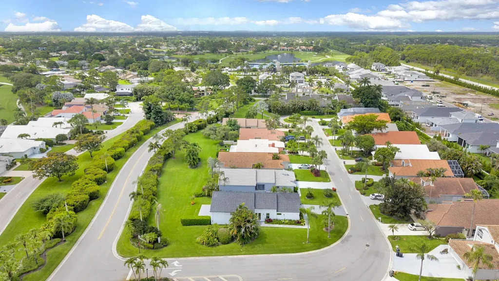 13878 Palm Grove Place Palm Beach Gardens FL 33418