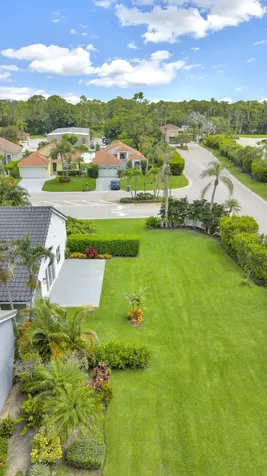 13878 Palm Grove Place Palm Beach Gardens FL 33418