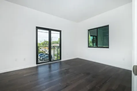 1036 NE 33rd Street Oakland Park FL 33334