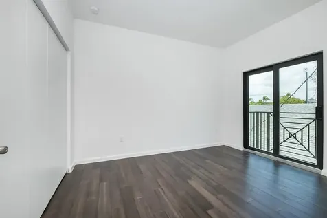 1036 NE 33rd Street Oakland Park FL 33334