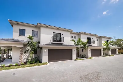 1036 NE 33rd Street Oakland Park FL 33334