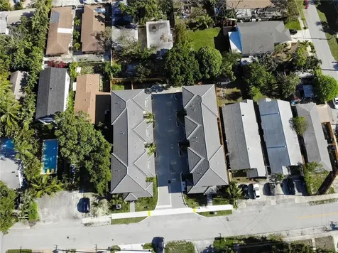 1036 NE 33rd Street Oakland Park FL 33334