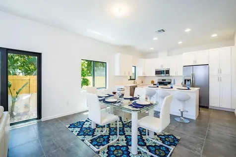 1036 NE 33rd Street Oakland Park FL 33334