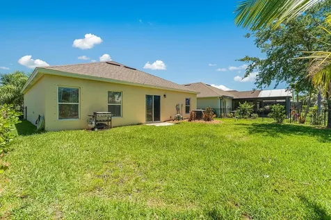 8110 Westfield Circle Vero Beach FL 32966