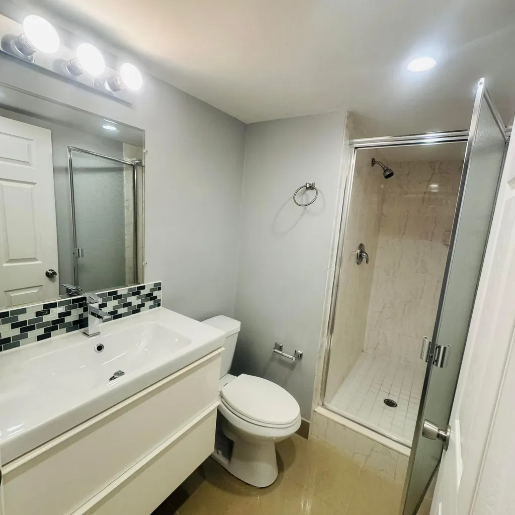 9235 SW 8th Street Boca Raton FL 33428