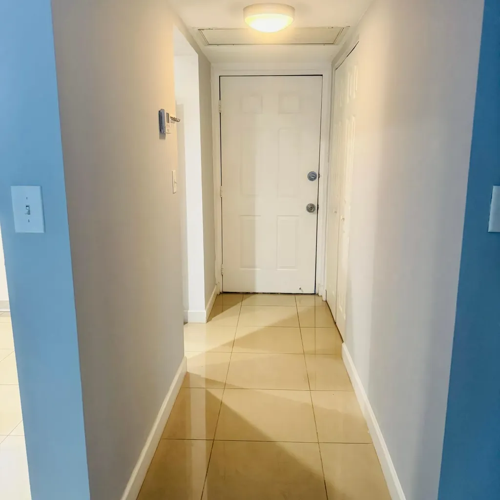 9235 SW 8th Street Boca Raton FL 33428