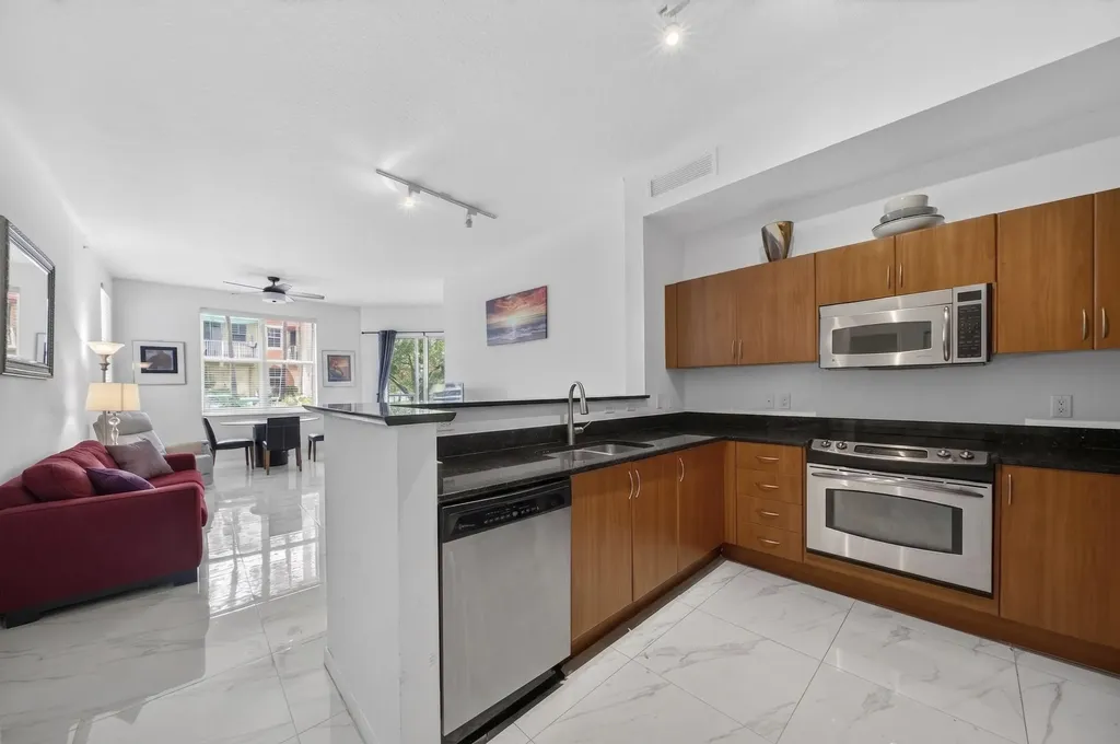 804 E Windward Way Lantana FL 33462