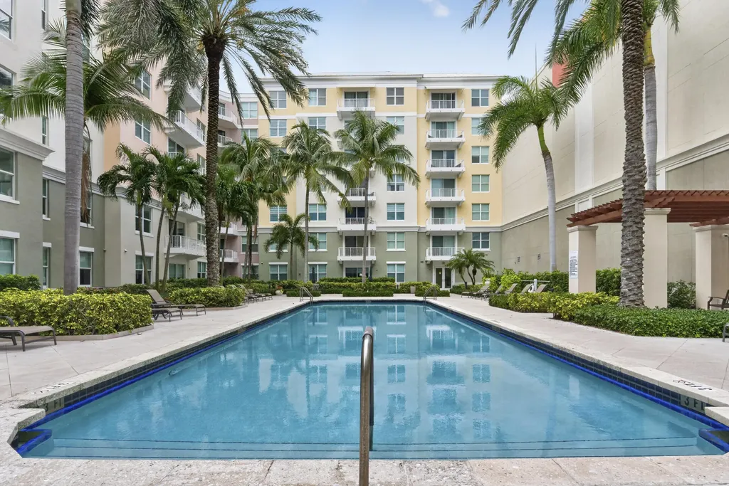 804 E Windward Way Lantana FL 33462