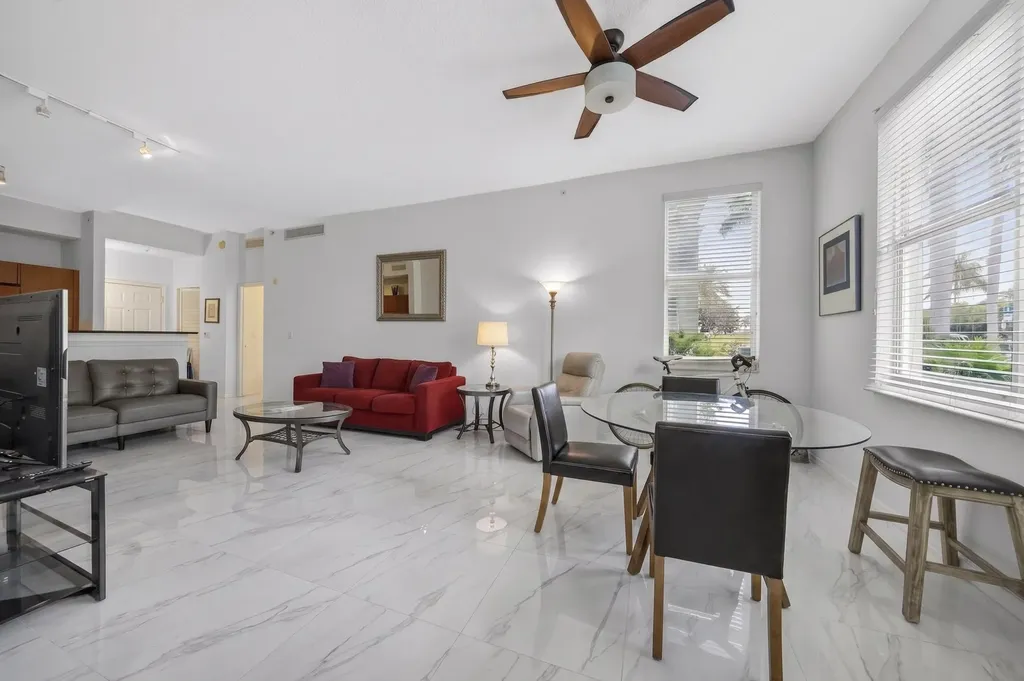 804 E Windward Way Lantana FL 33462