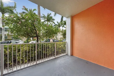 804 E Windward Way Lantana FL 33462