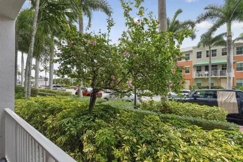 804 E Windward Way Lantana FL 33462