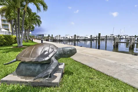 804 E Windward Way Lantana FL 33462