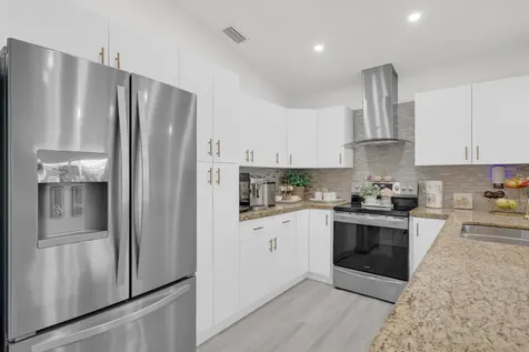 17901 SW 144th Avenue Miami FL 33177