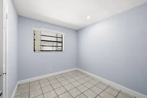 4401 NW 33rd Street Lauderdale Lakes FL 33319