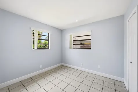 4401 NW 33rd Street Lauderdale Lakes FL 33319