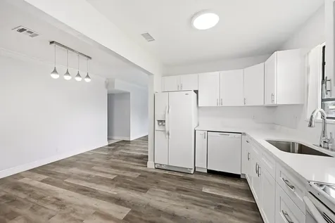 4401 NW 33rd Street Lauderdale Lakes FL 33319