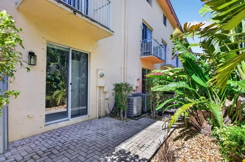 2457 NE 14th Street Pompano Beach FL 33062