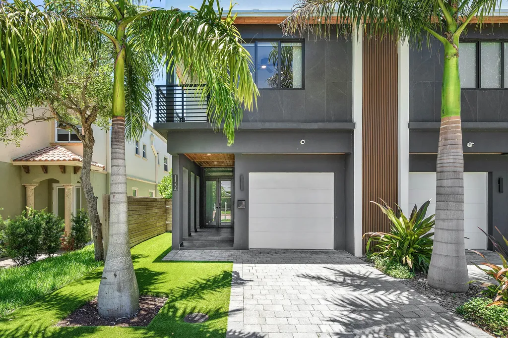 1123 NE 12th Avenue Fort Lauderdale FL 33304