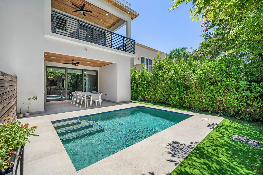 1123 NE 12th Avenue Fort Lauderdale FL 33304