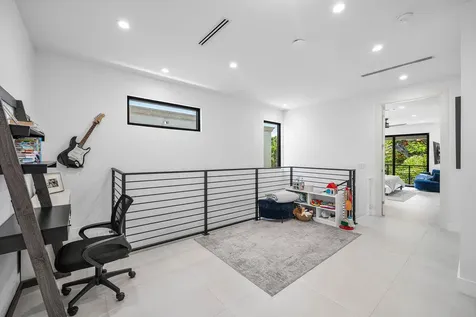 1123 NE 12th Avenue Fort Lauderdale FL 33304