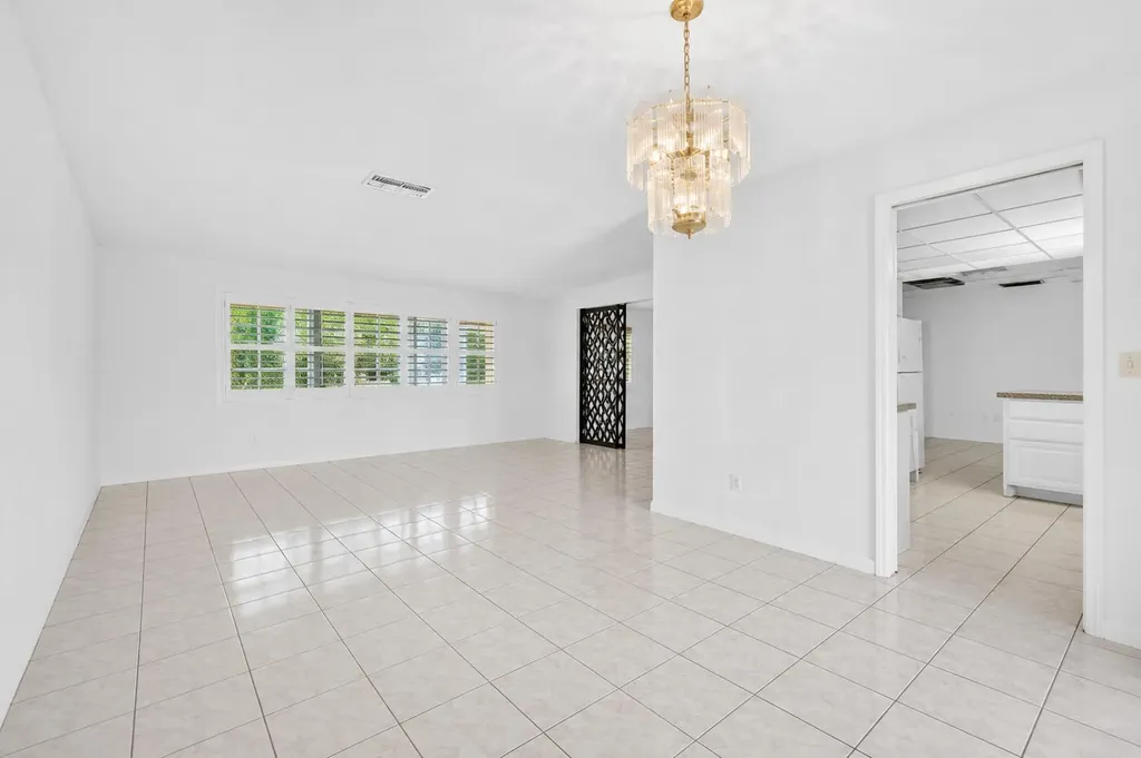 842 Fathom Road W North Palm Beach FL 33408