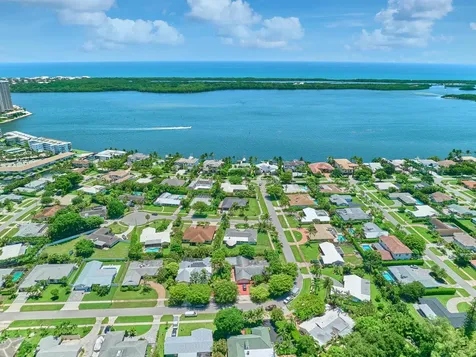 842 Fathom Road W North Palm Beach FL 33408