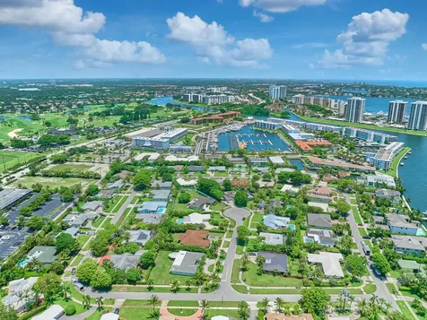 842 Fathom Road W North Palm Beach FL 33408
