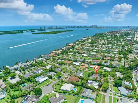 842 Fathom Road W North Palm Beach FL 33408