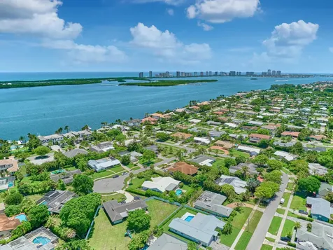 842 Fathom Road W North Palm Beach FL 33408