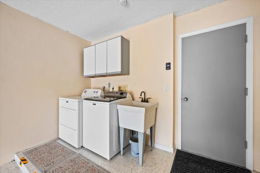 16913 Waterbend Drive Jupiter FL 33477