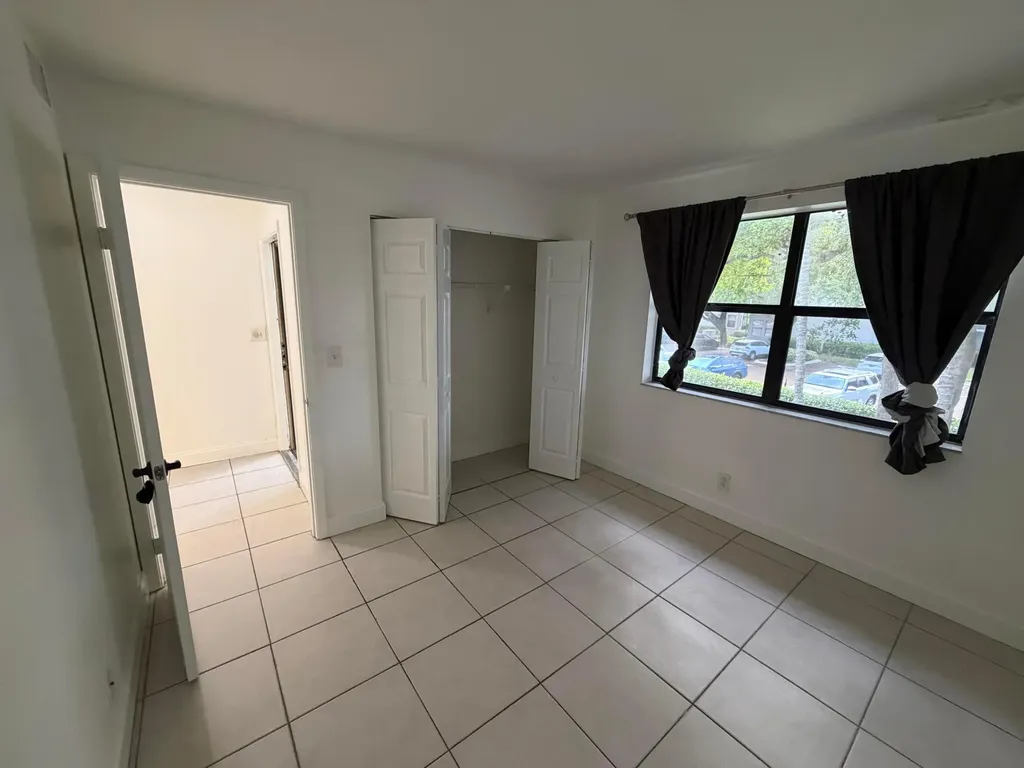 1240 S Military Trail Deerfield Beach FL 33442
